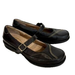 Red Wing Shoes Black Leather Mary Jane Flats with Tan Stitching